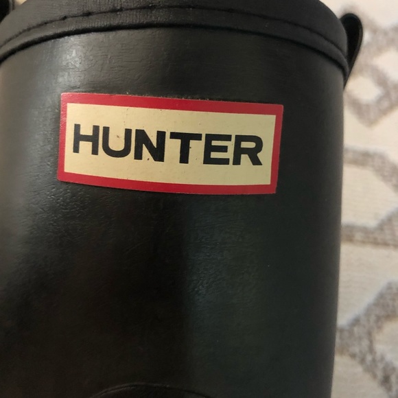 Hunter black mid calf rise rubber rain boots - Picture 4 of 6